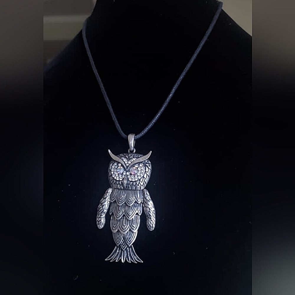 Vintage Fashion Silver Tone Stone Fish Owl Pendant Necklace Silver Necklace 🌴